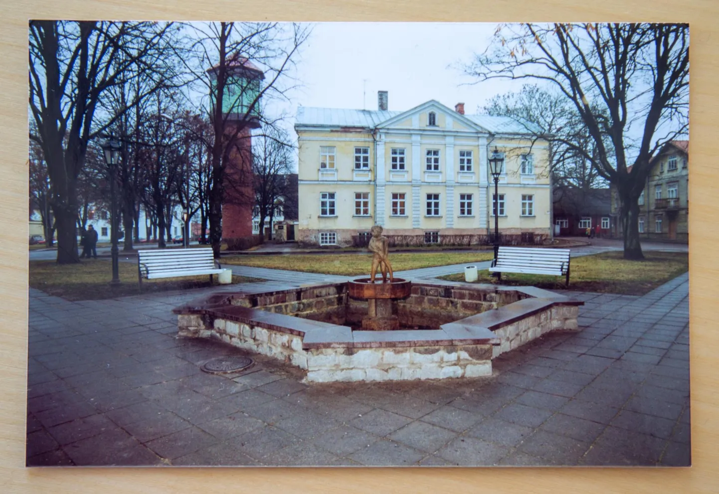 Laidoneri plats 2000. aasta kevadel.