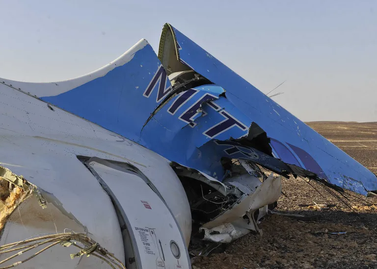 Alla kukkunud lennuki vrakk Siinai poolsaarel. Foto: AFP / Scanpix