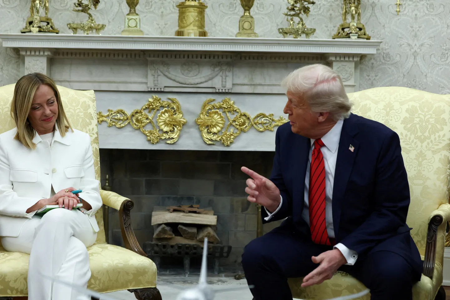 Itaalia peaminister Giorgia Meloni kohtus 17. aprillil Valges Majas USA presidendi Donald Trumpiga. Kohtumisel arutati muuhulgas ka tollisõda.