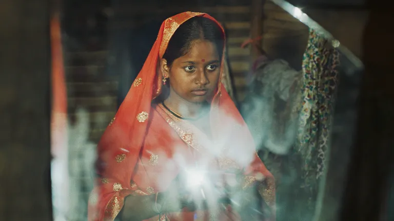 Anna Hintsi uus film vaatleb Delhi prügikorjajate kogukonda.