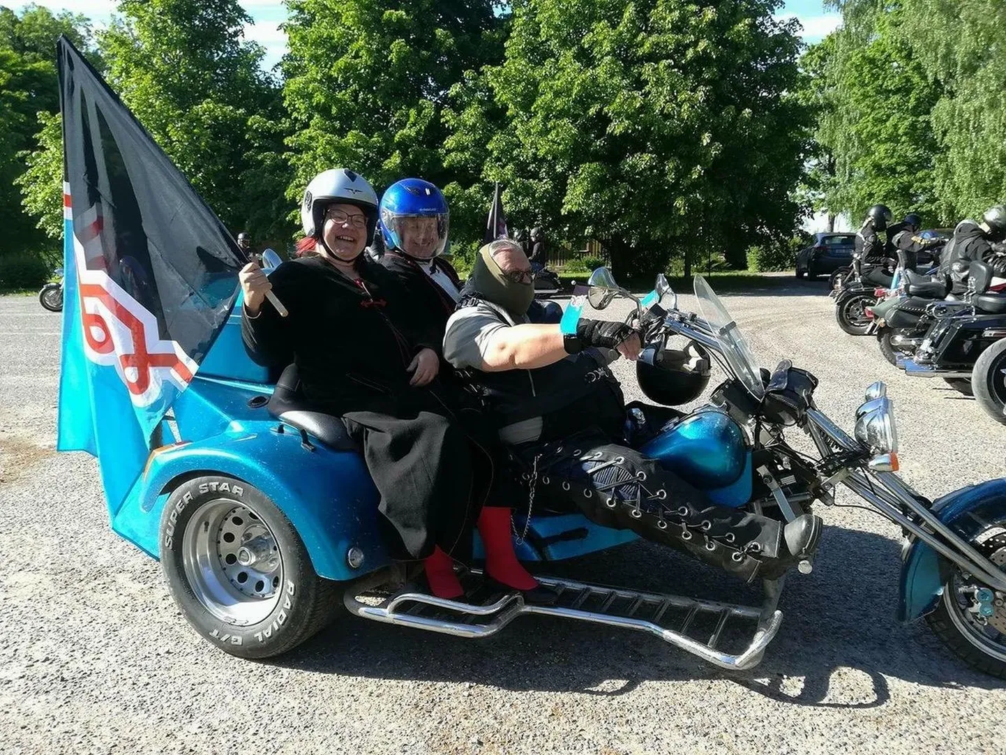 Mulgi pidu saab sümboolse alguse juba nädal varem tuleviimisega kõigisse Mulgimaa kihelkondadesse.