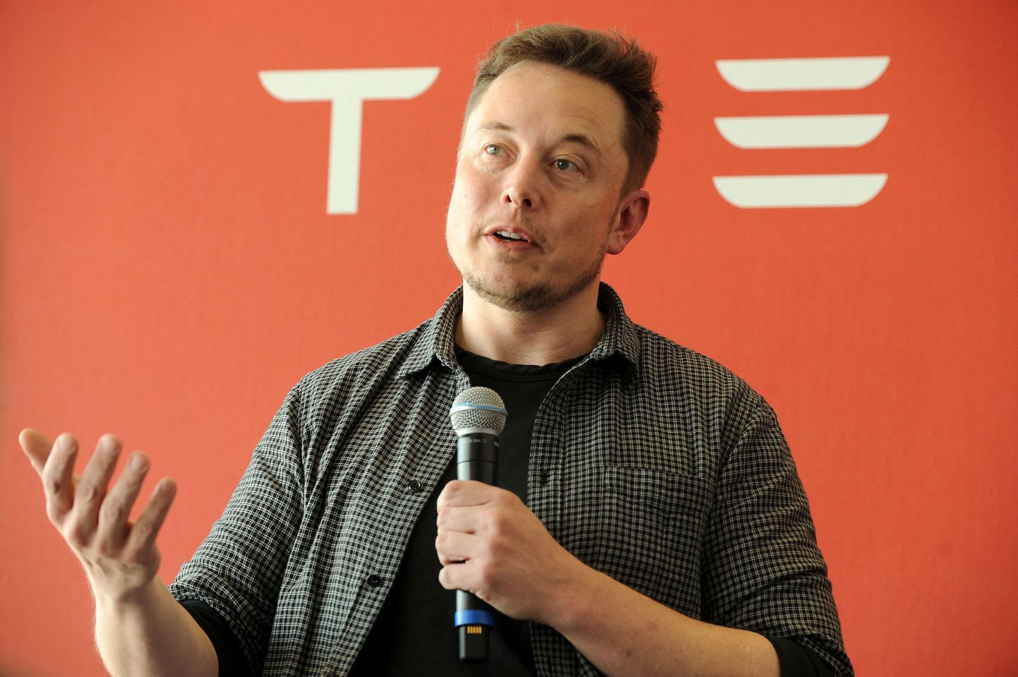 Tesla Motorsi juht Elon Musk.