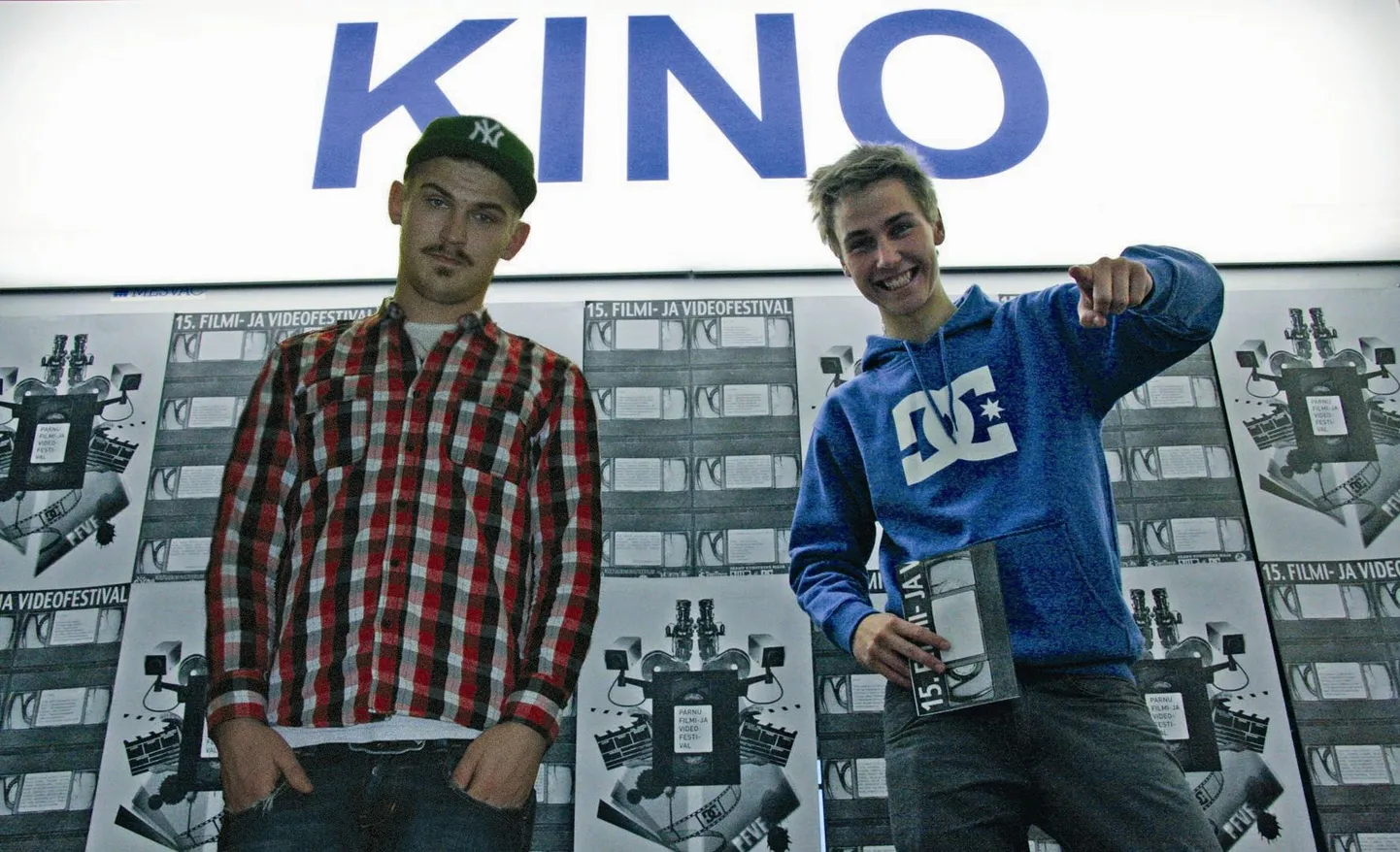 Pärnu filmi- ja videofestivali noorteprogrammi panid kokku noored pärnakad Jürgen Joa (vasakul) ja Hannes Paldrok.