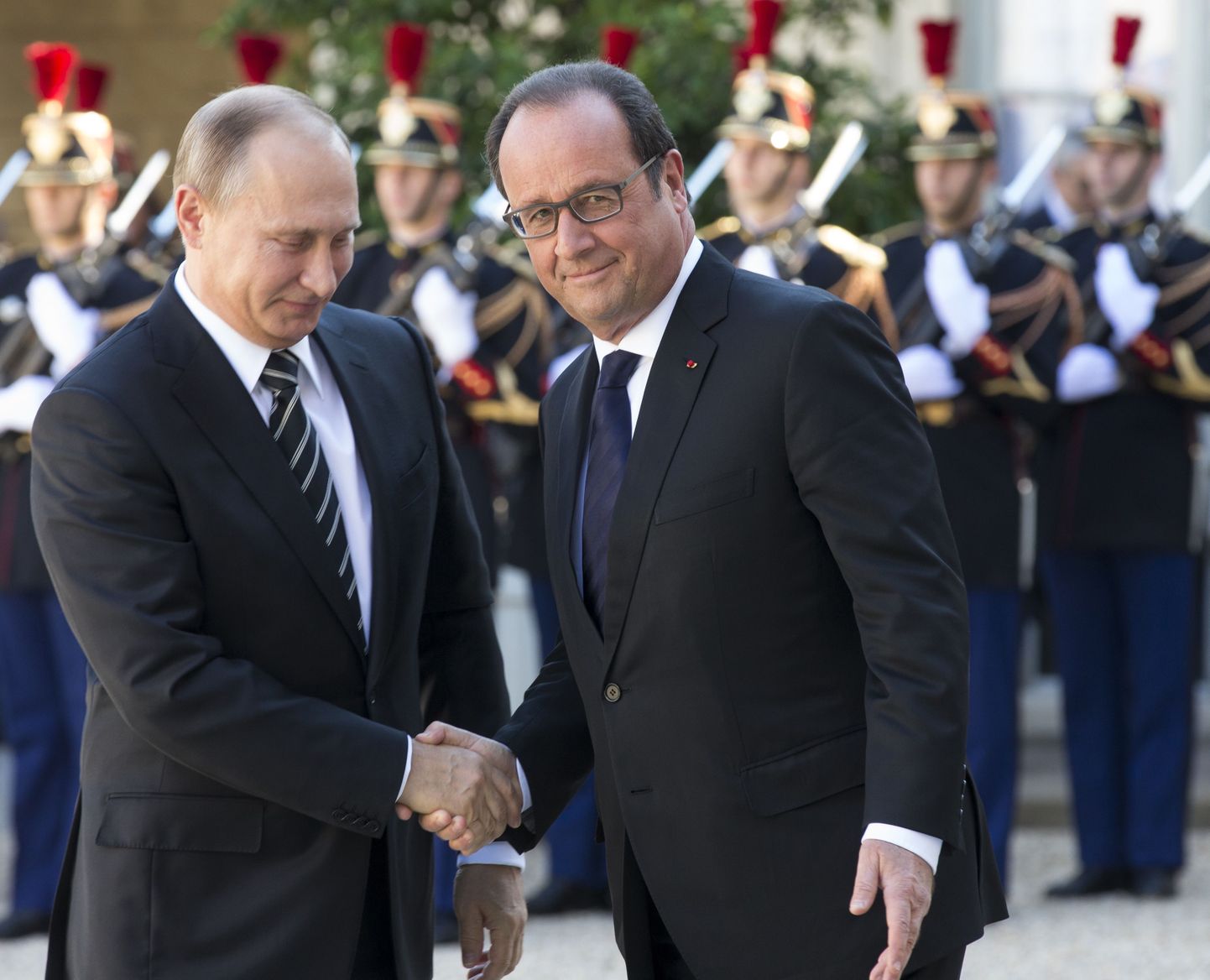 Владимир Путин и Франсуа Олланд.