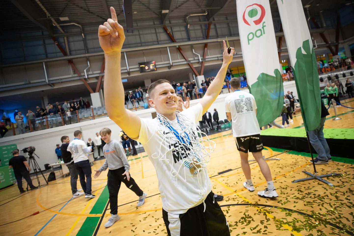 Siim-Markus Post toob Sadama tagaliini leevendust, sest seni oli ainus mängujuht Isaiah Hart.