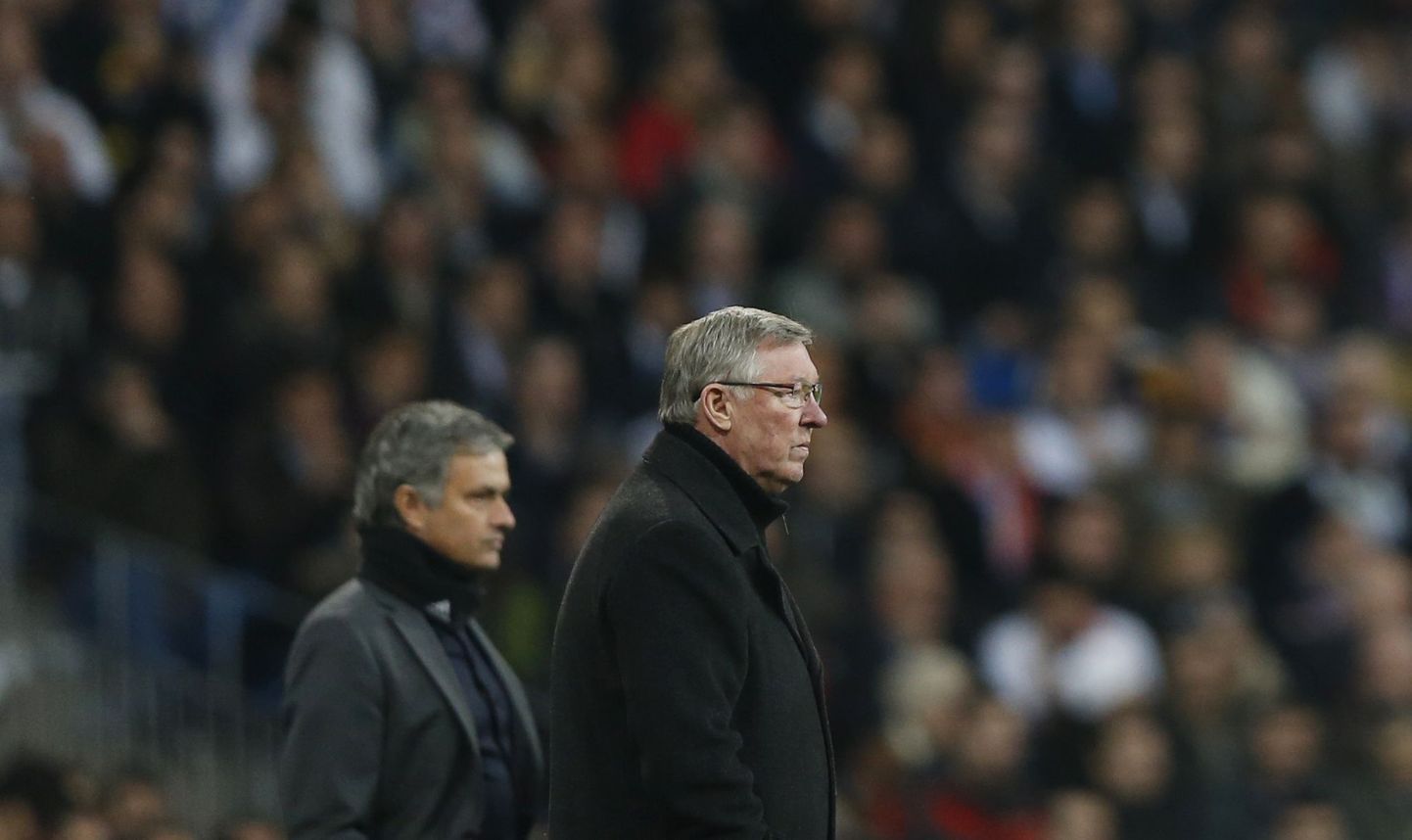 Alex Ferguson (paremal) ja Jose Mourinho.
