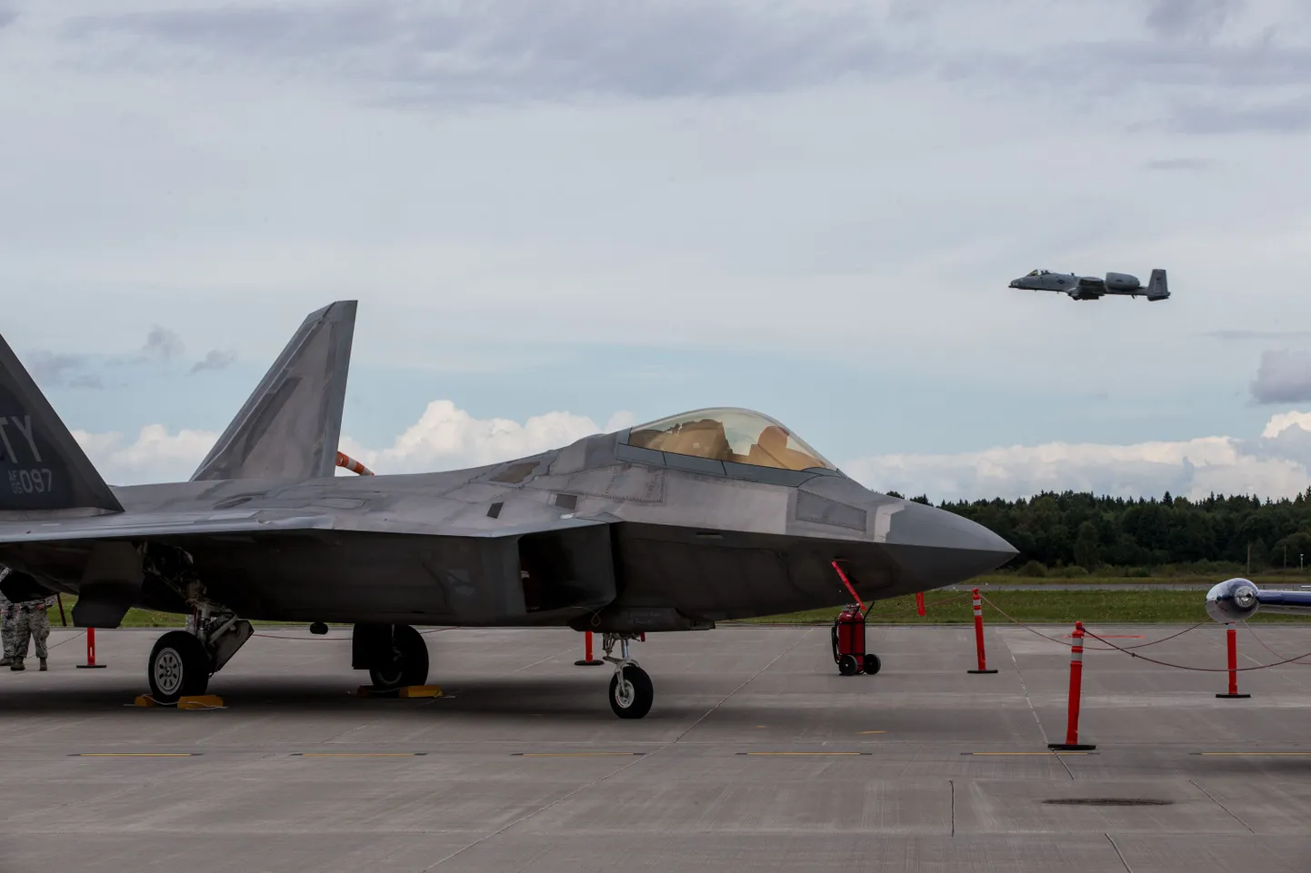F-22 hävitajad Ämaris.