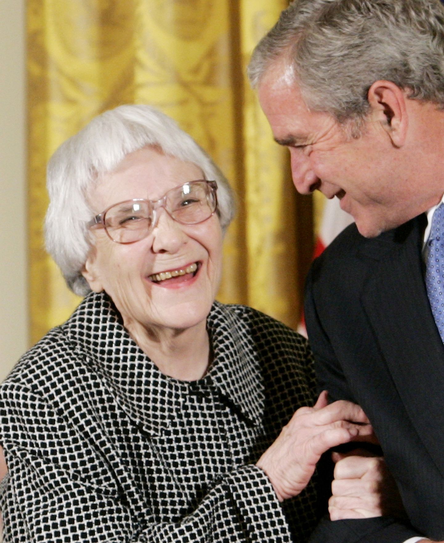 Ameerika kirjanik Harper Lee ja president George W. Bush 5. novembril, 2007.
