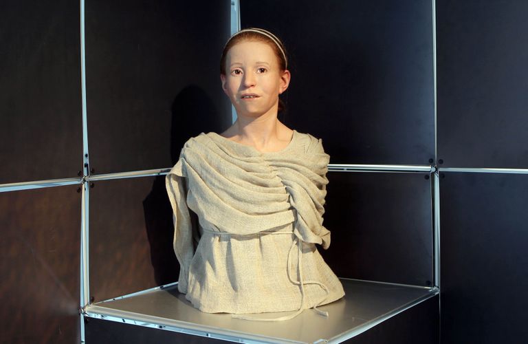Kreekas Ateenas umbes 430. aasta paiku eKr surnud 11-aastase tüdruku näorekonstruktsioon