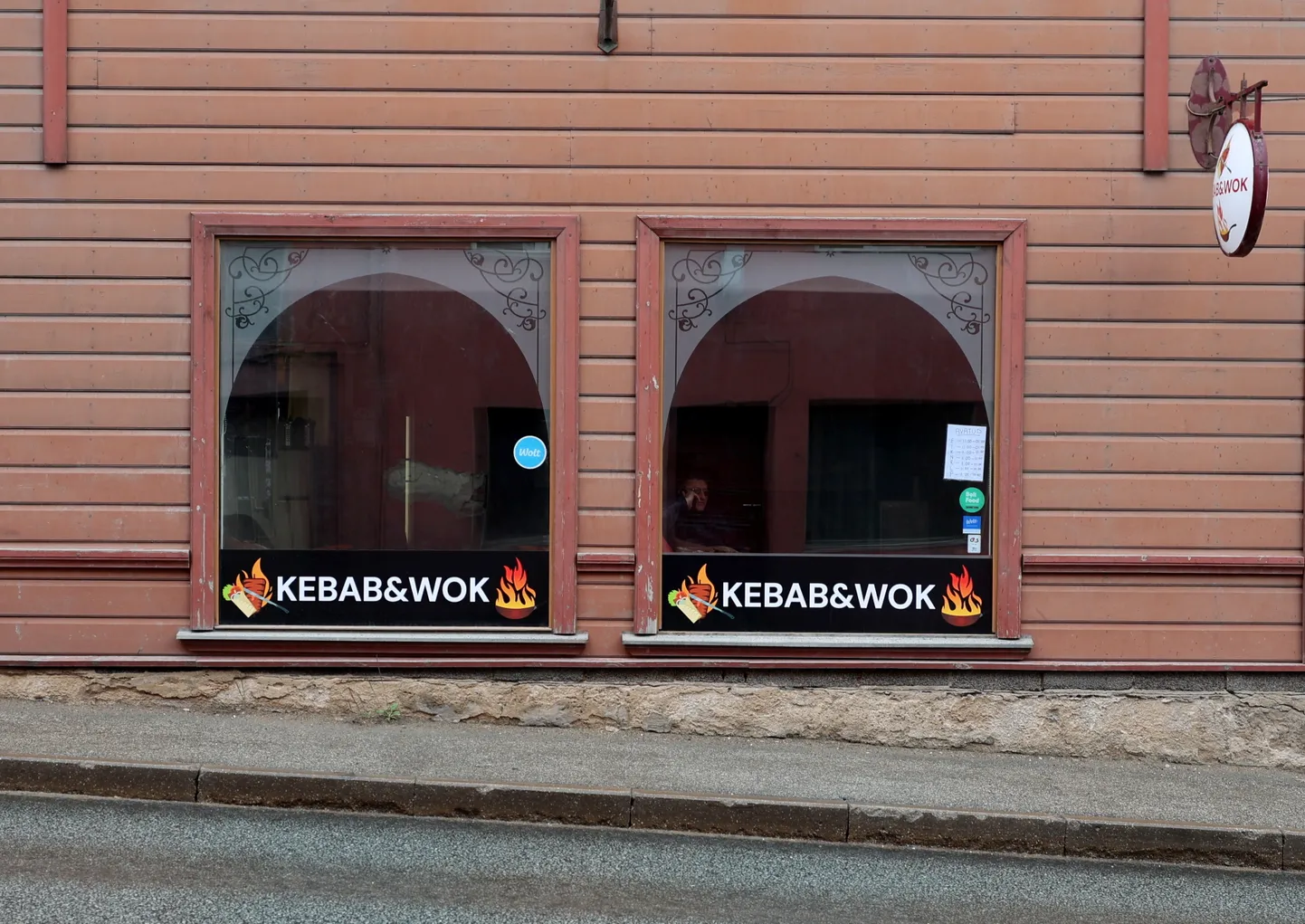 Mai algusest tegutseb endise Kebab pizza ruumides uus söögikoht Kebab & Wok.
