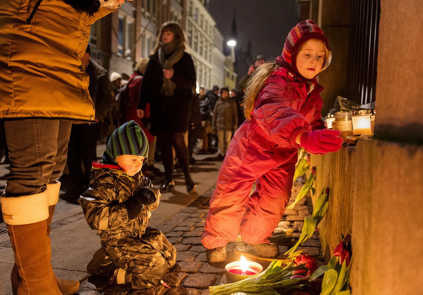 Kopenhaagenis toimunud tulistamise ohvrite mälestamine aasta pärast rünnakuid 2015. aasta veebruaris.