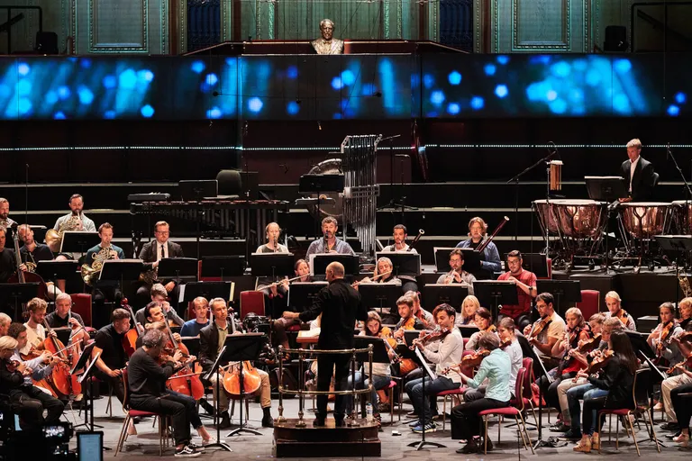 Eesti Festivaliorkester BBC Promsil. Hetk proovist.