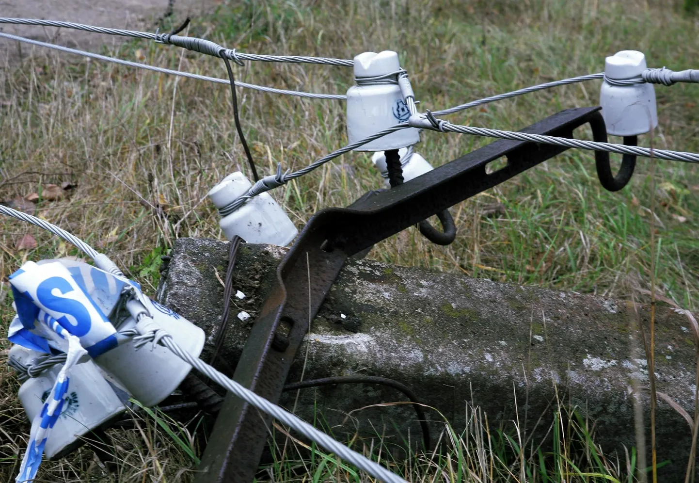 Murdunud elektripost.