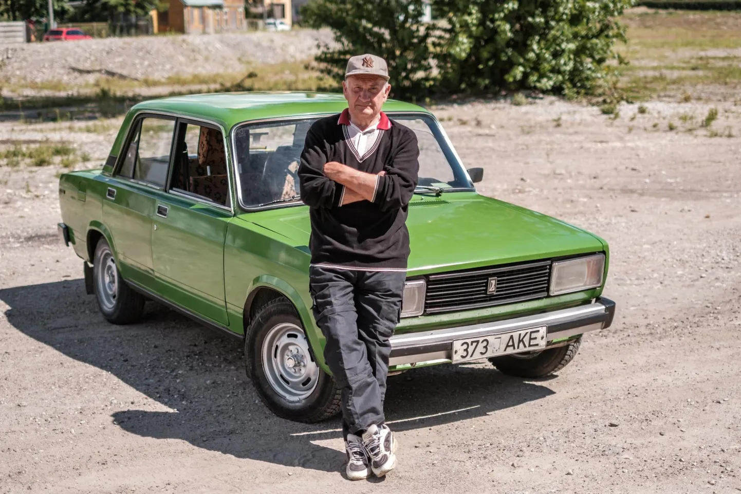 Pärnus Räämal elav Endel Vilja teeb igapäevasõite tänapäe­vaste lääne autodega, ent nõu­kogude ajal garaaži võetud VAZ-2105 on ikka südamelähedane.