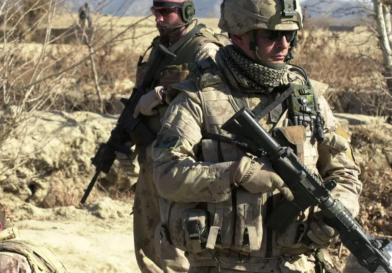 Канадские солдаты контингента международных сил содействия безопасности в Афганистане в период 2001-2014 годов