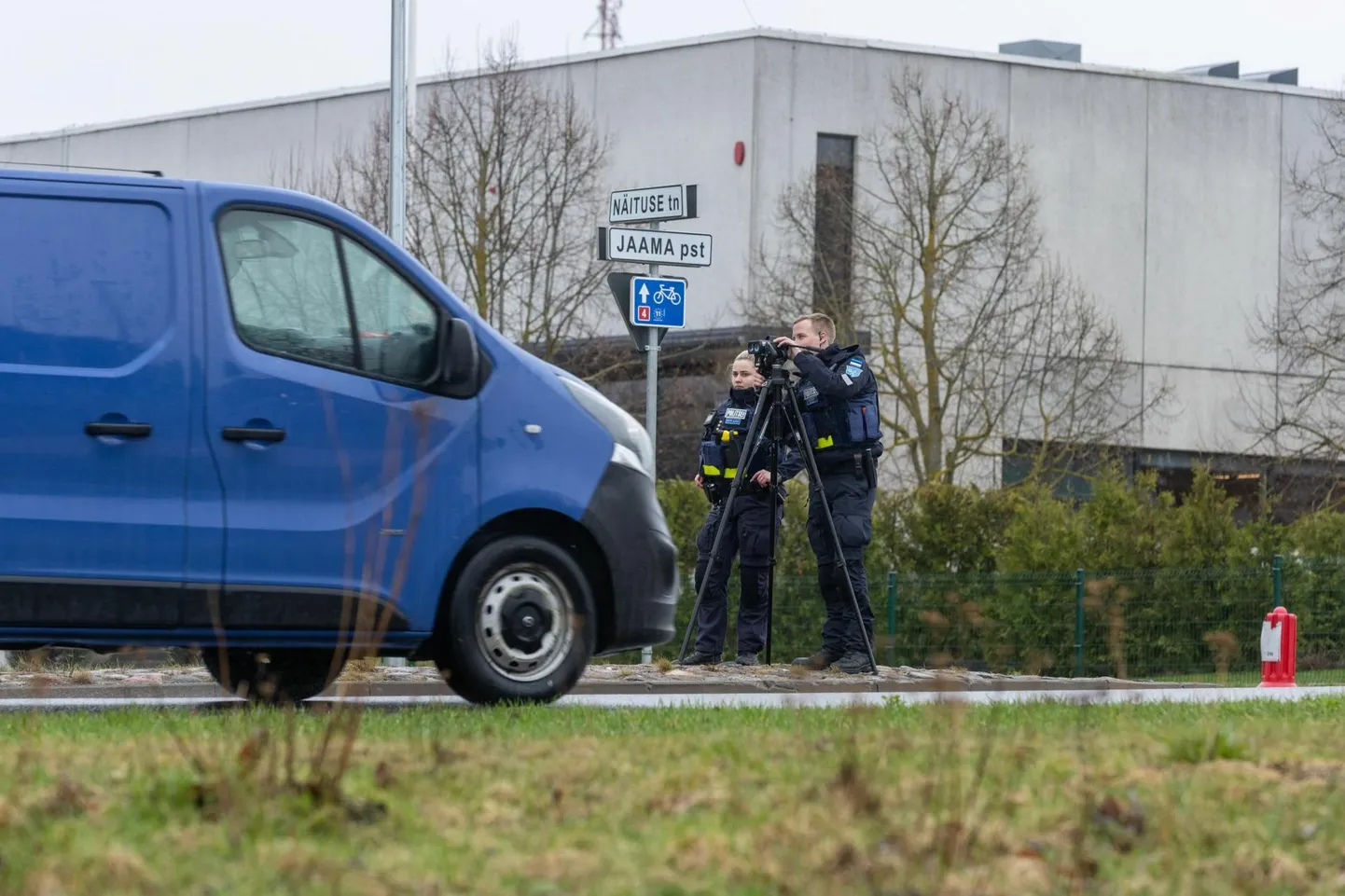 Rakvere Jaama puiestee pikk sirge lõik on üks kohtadest, kus juhtidel auto kiirus lubatud 50 kilomeetrist tunnis suuremaks kasvab.