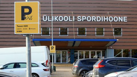 Miks lühenes Ujula tänaval Tartu ülikooli spordiklubi parklas tasuta parkimise aeg kolmelt tunnilt kahele?