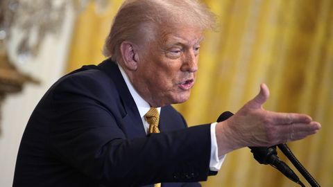 AstraZeneca vlaga 50 milijard v ZDA, Trump in Japonska dosegla trgovinski dogovor