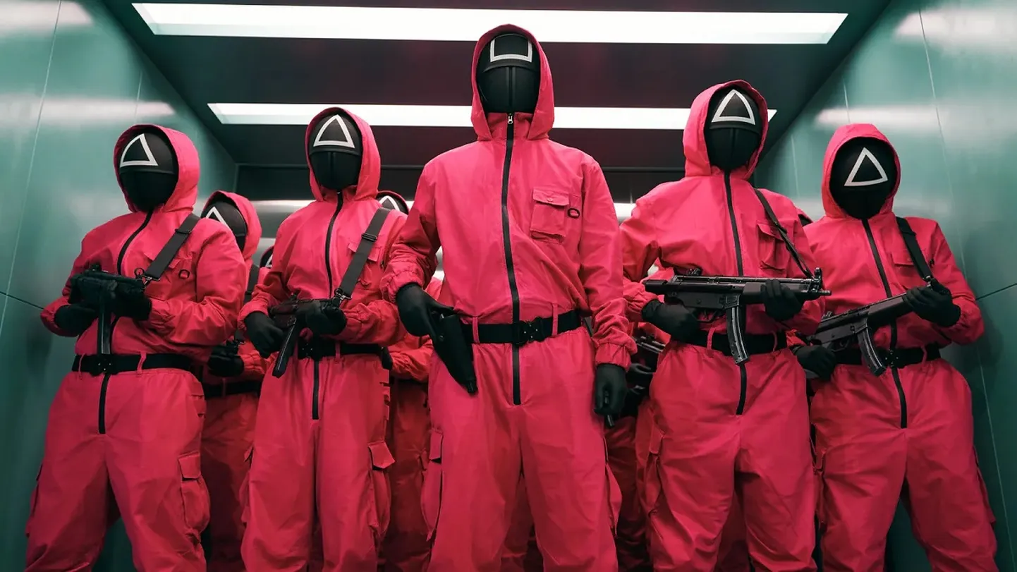 Netflixi «Squid Game'i» teises hooajas jätkuvad surmamängud, milles osalevad tõsises rahahädas inimesed.