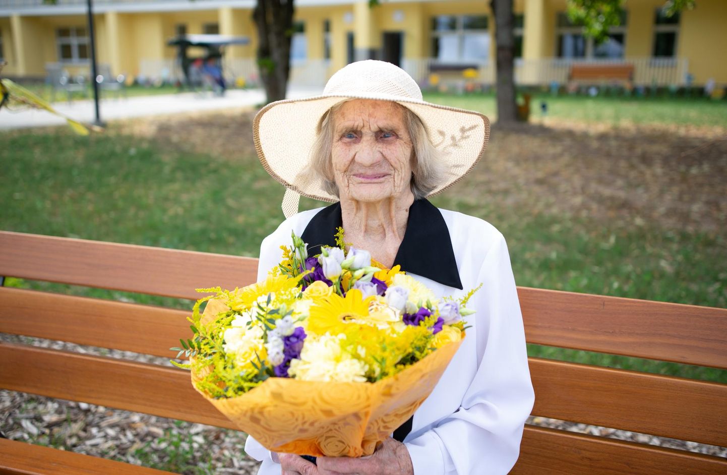 Pärsti hooldekodu kõige vanem elanik Jelena Pütisepp tähistas 104. sünnipäeva.