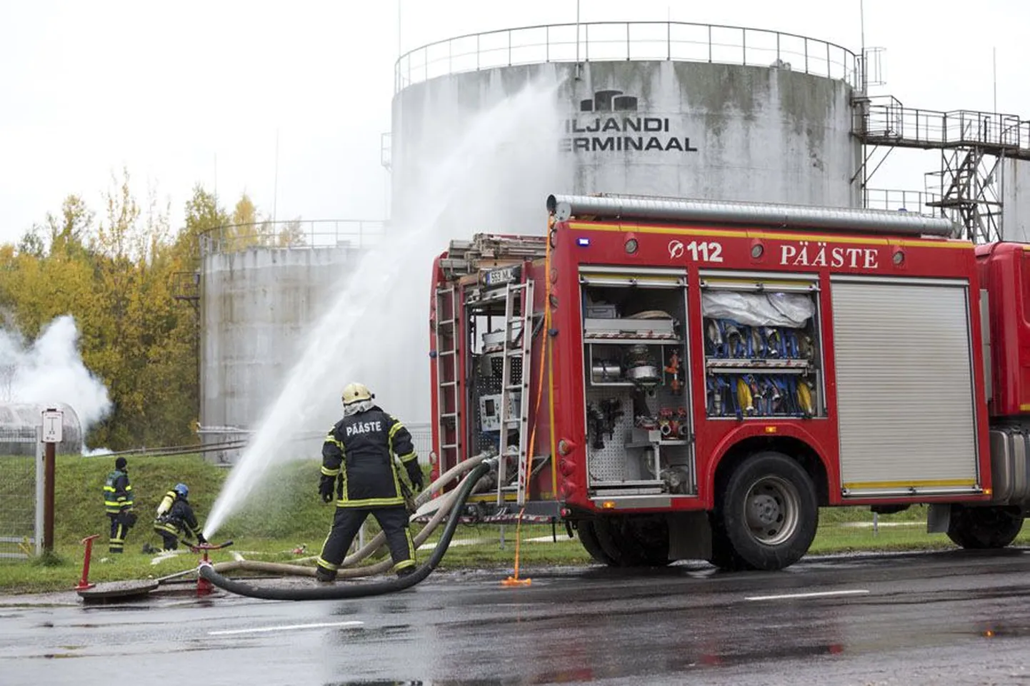 Naftabaasis korraldatud õppusel andsid päästjad oma parima.