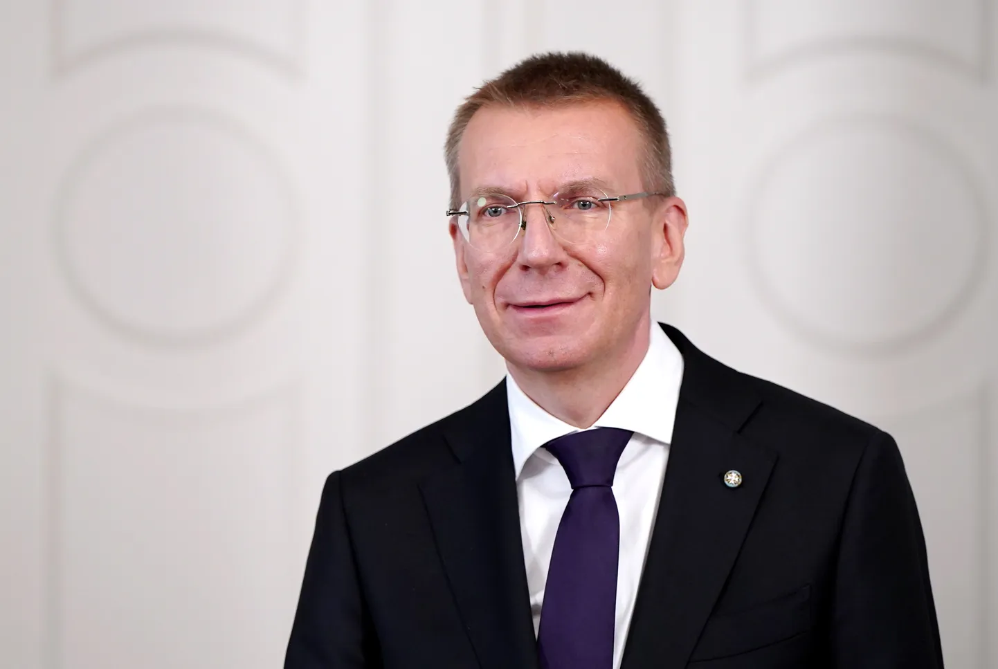 Valsts prezidents Edgars Rinkēvičs piedalās preses konferencē pēc tikšanās ar Ministru prezidentu Rīgas pilī.
