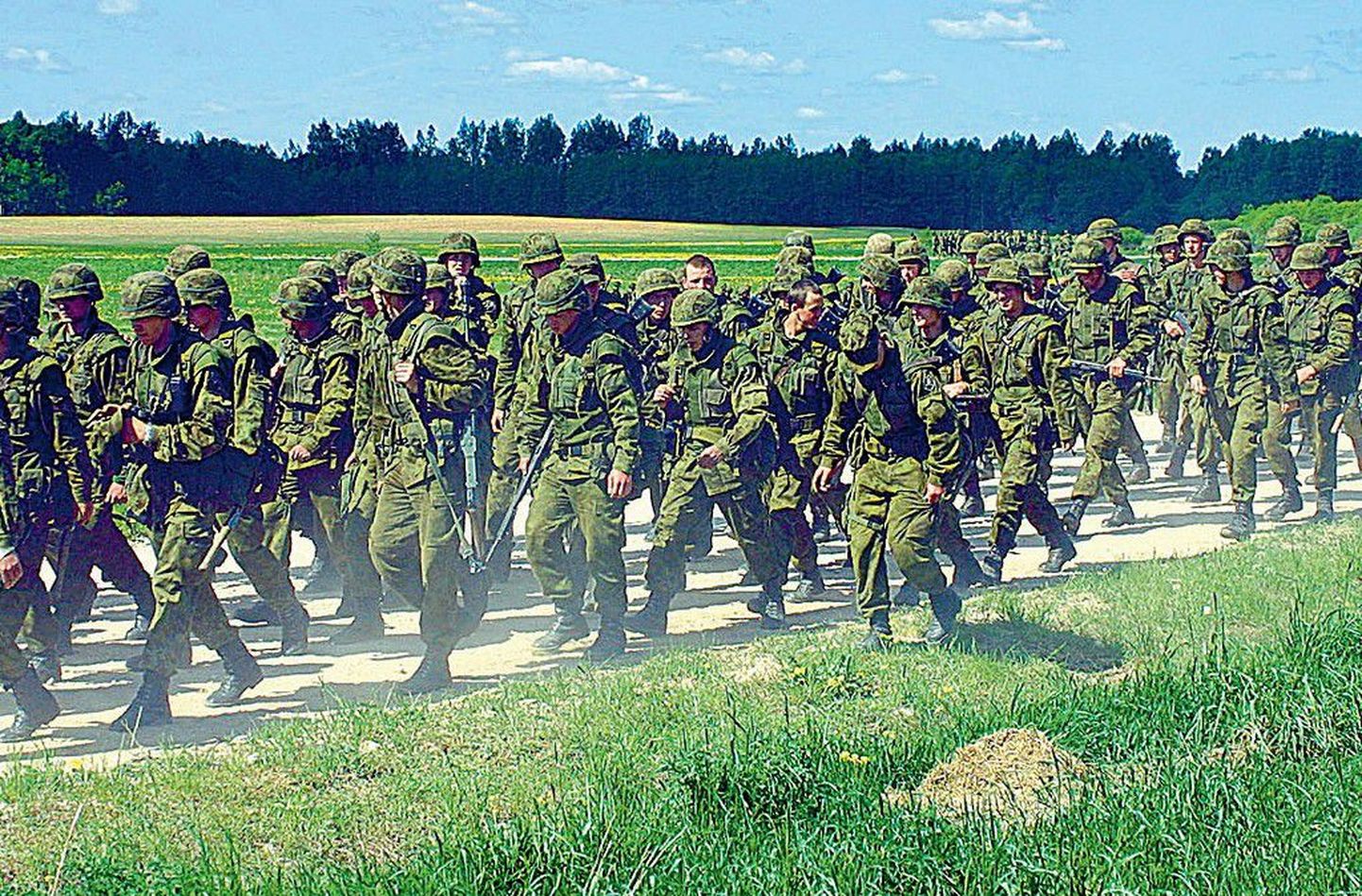 Военнослужащие Cил обороны Эстонии.