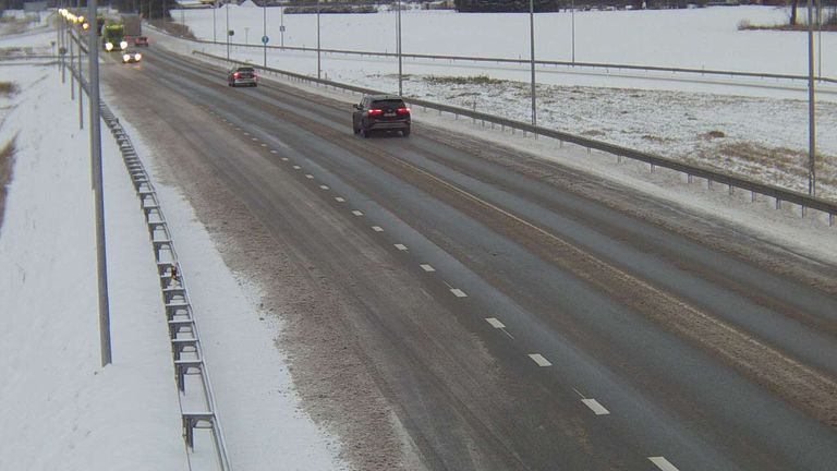 Фотография дорожных условий на шоссе Таллинн-Тарту в Пуурмани 20 ноября в 15:30.