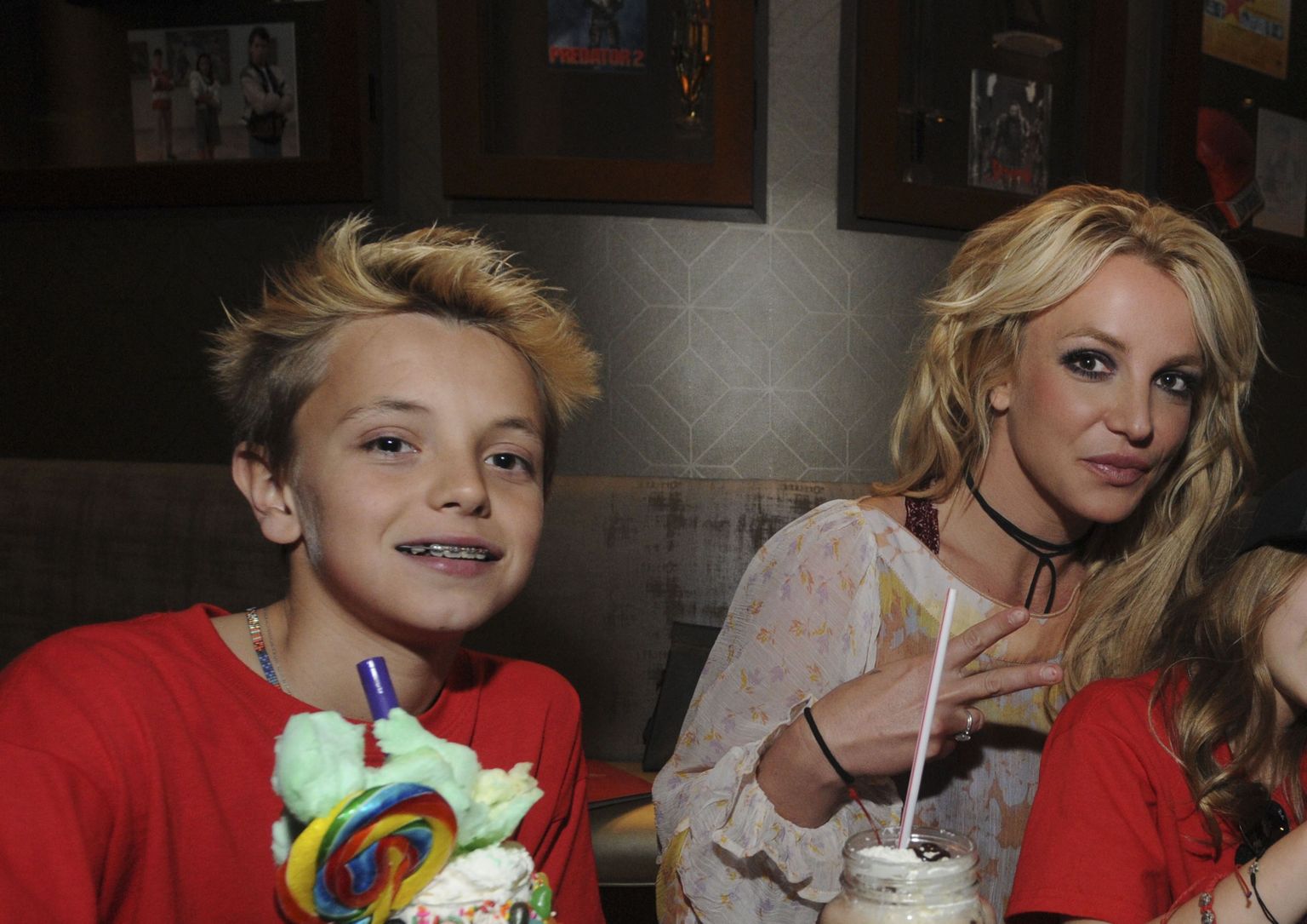 Britney Spears koos oma noorema pojaga 2017. aastal.
