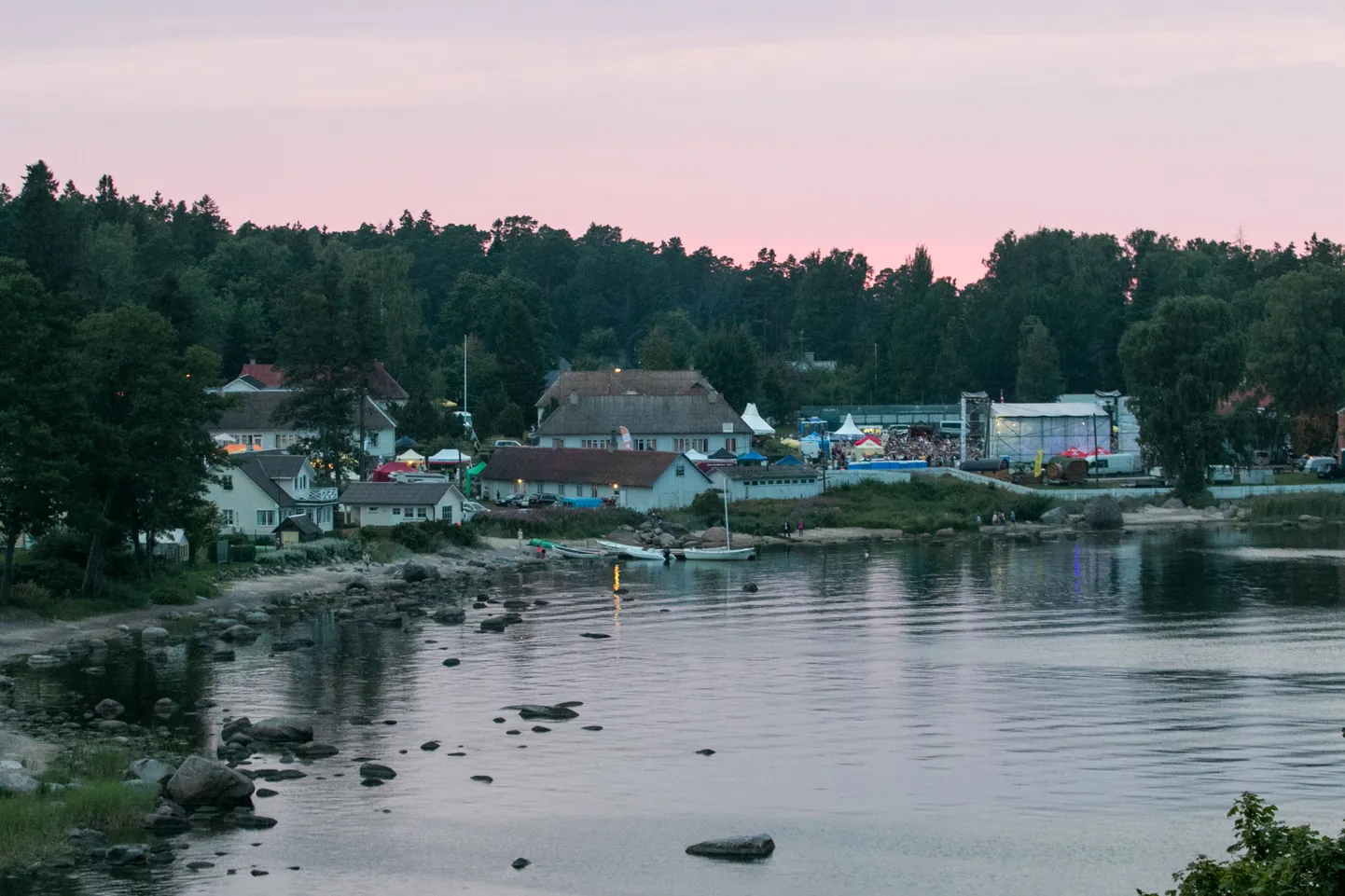 Viru Folgi raames toimuv Käsmu Filmiprogramm KÄFF suunab oma fookuse põhjala saartele. Fotol Viru Folk eelmisel aastal Käsmus.