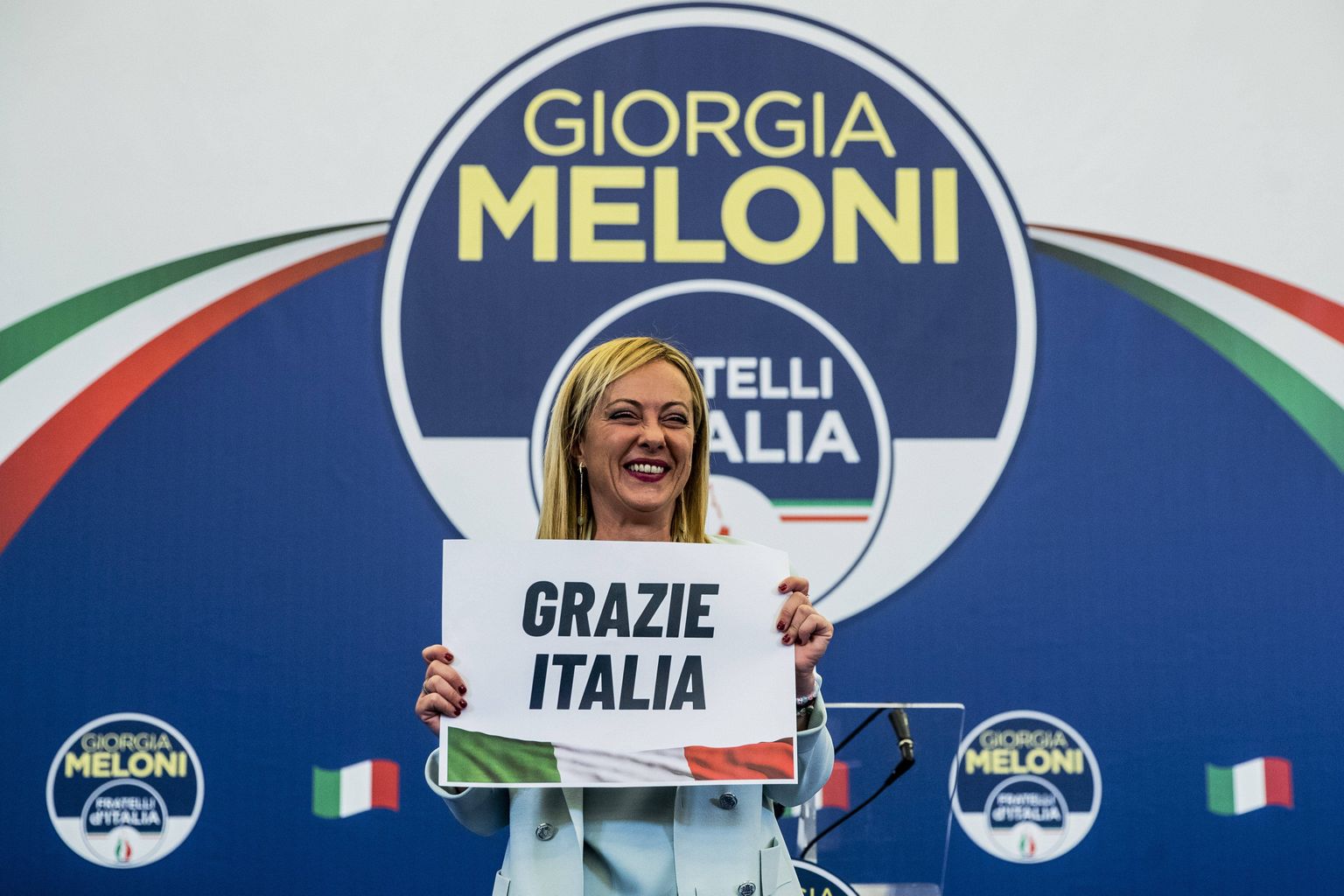 Itaalia paremäärmusliku partei Itaalia Vennad liider Giorgia Meloni tänamas 25. septembril 2022 valijaid