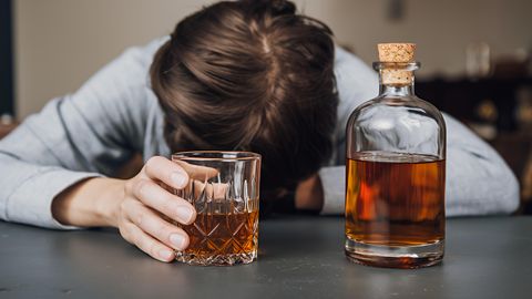 TOPELTTÕHUS ⟩ Populaarne kaalulangetusravim pärsib ka alkoholi- ja narkohimu