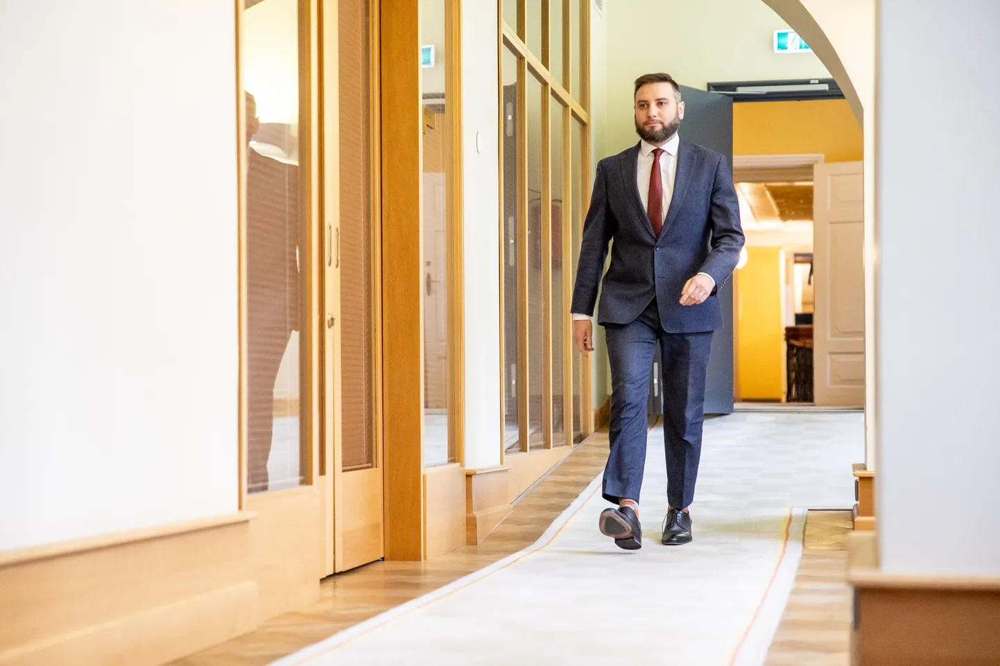Владимир Свет уверенно шагает по коридорам власти.