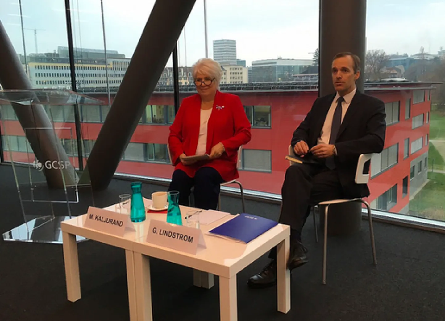 Välisministeeriumi nõunik Marina Kaljurand ja Genfi Julgeolekupoliitika Keskuse teadur Gustav Lindstrom.