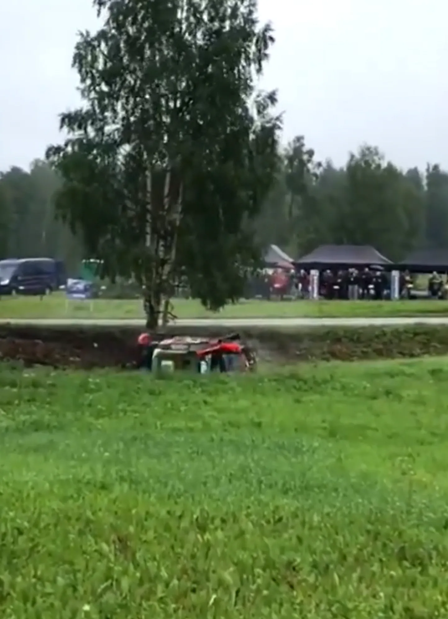 Tänak ja Järveoja tegid Soomes avarii.