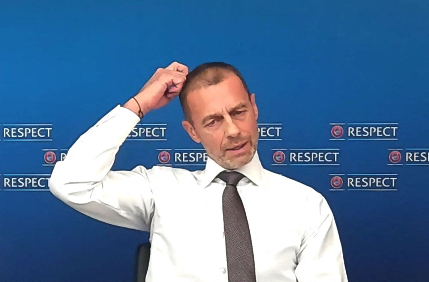 UEFA president Aleksander Ceferin neljapäevasel pressikonverentsil. Tal tekkis seoses Superliigaga täiendavat peamurdmist.