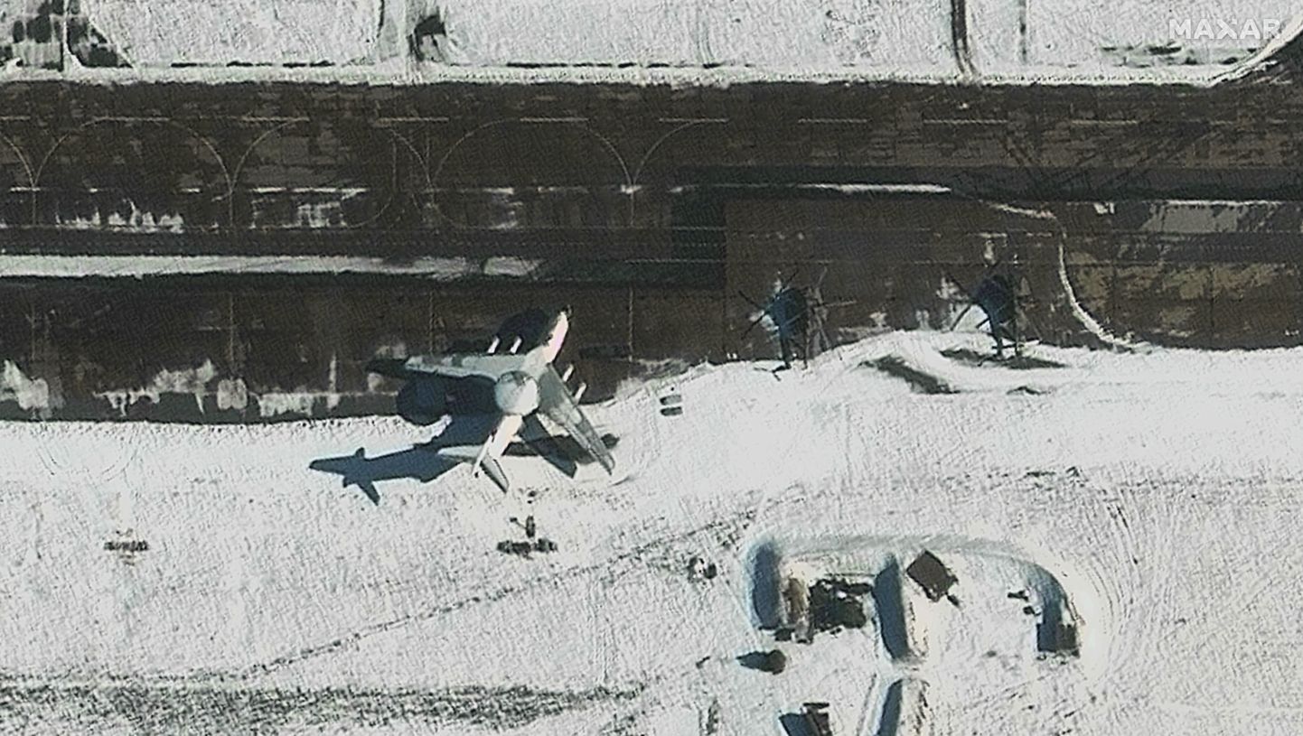 Selline nägi välja venelaste ülikallis luurelennuk A-50 Maxari satelliidipildi järgi 28. veebruaril Matšulitši lennuväljal Minski lähedal.