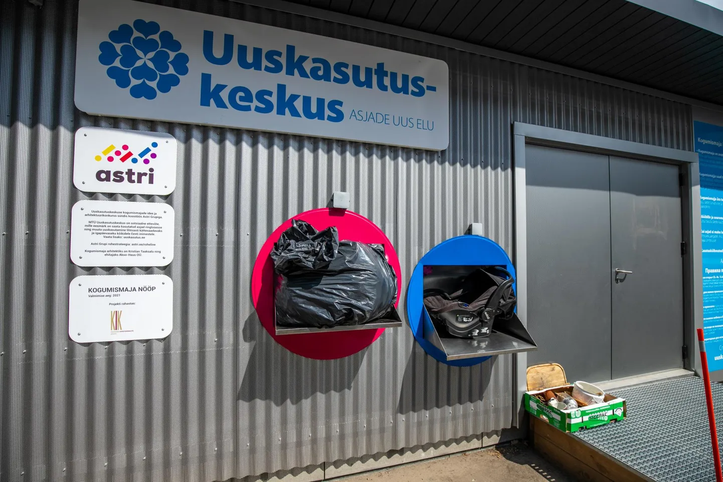 Lõvi võitleb kiusatusega soetada koju kraami, mida tal tarvis ei lähe.