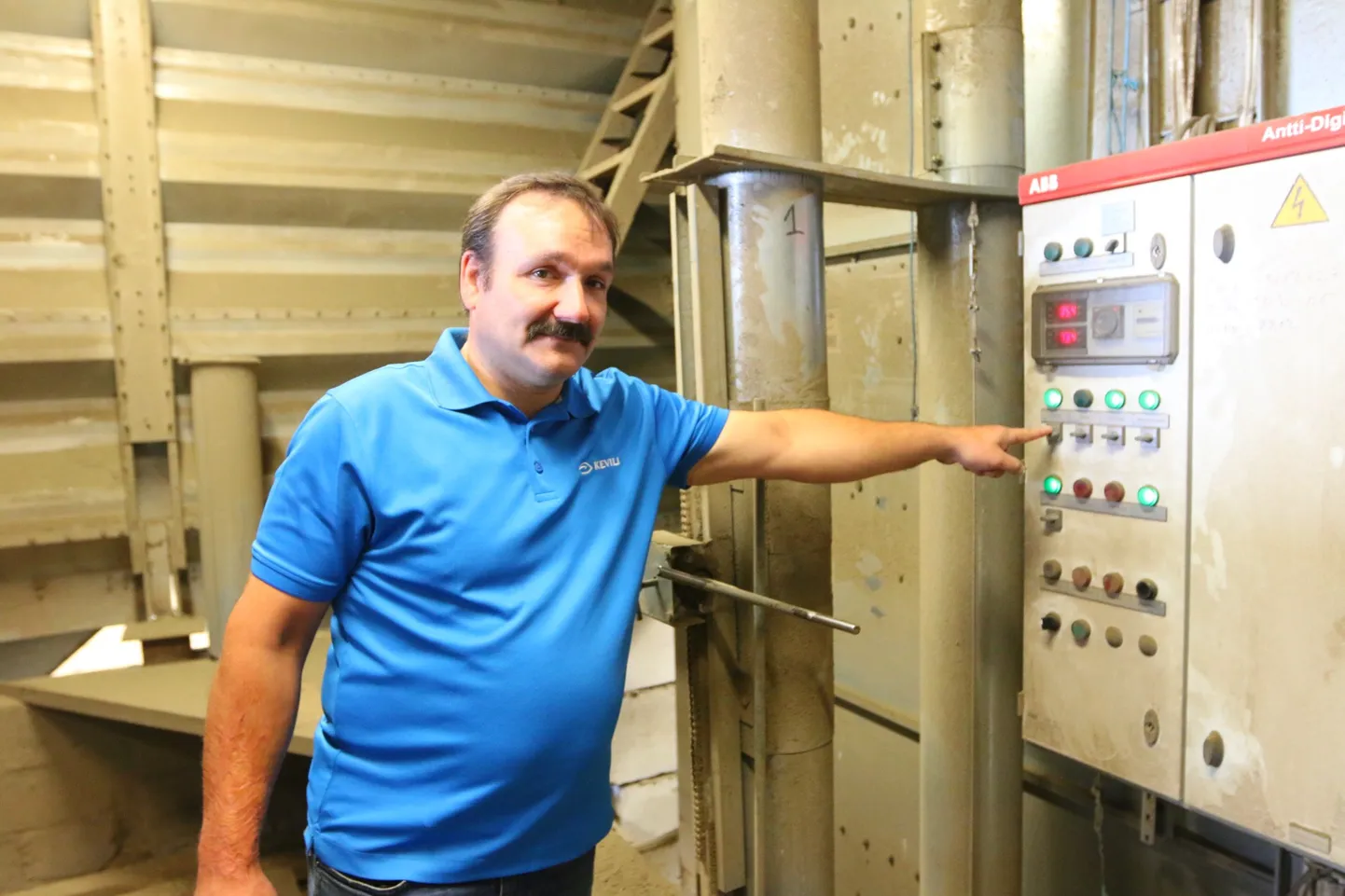 Teraviljakasvataja Rein Rosenbergi sõnul rikkusid järjestikused elektrikatkestused viljakuivatis ühe ahju automaatika ja üks detail tuli seal nende tõttu ka välja vahetada.