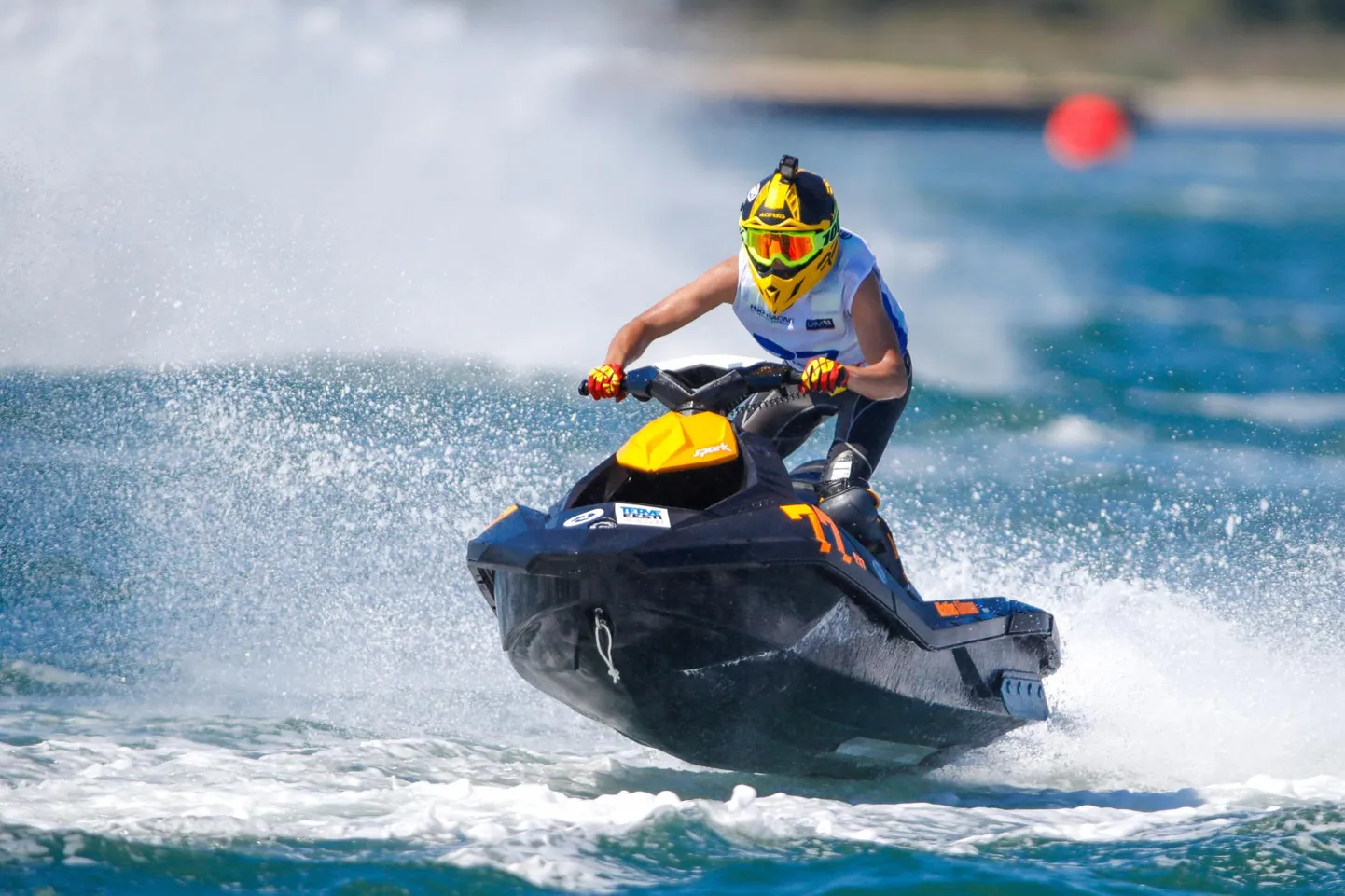 Tänavu Euroopa meistri tiitli pälvinud Mattias Siimann tuli Runabout GP4 klassis ka Eesti meistriks. Foto on tehtud Itaalias Olbias.