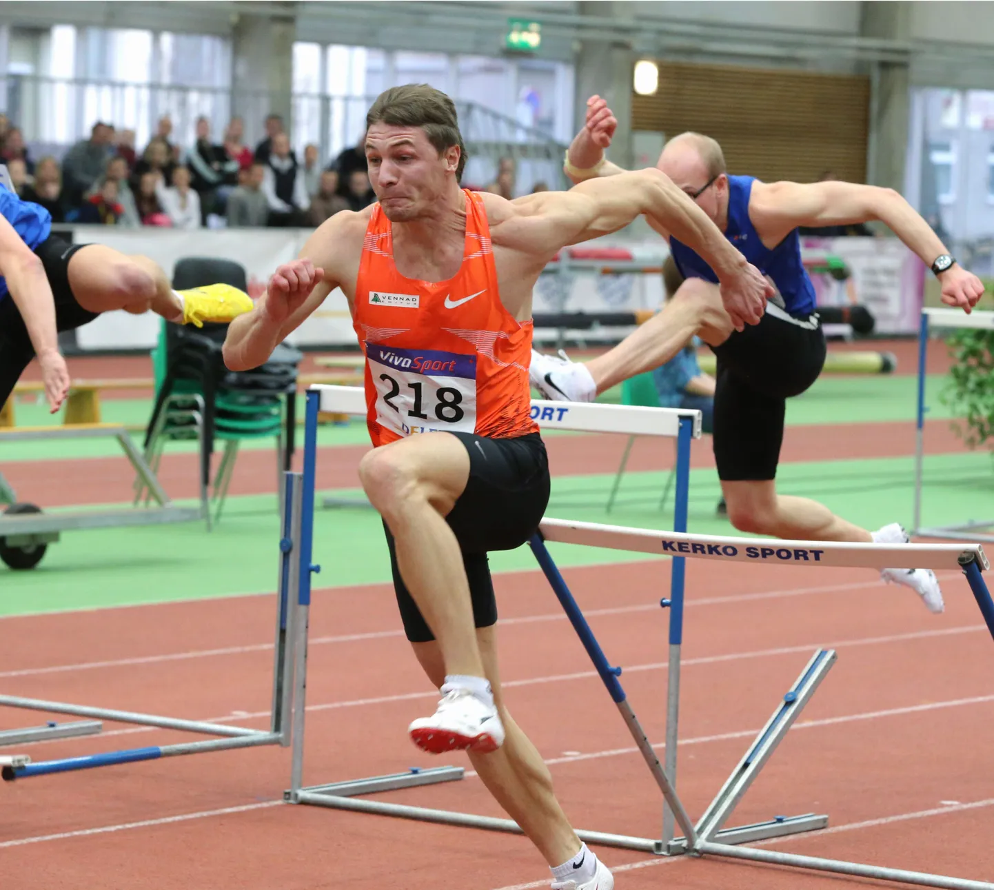 Kergejõustiku talviste Eesti meistrivõistluste teisel päeval hoolitses säravaima tulemuse eest Andres Raja, kes jooksis 60 m tõkkejooksus iskiku rekordi 7,82.