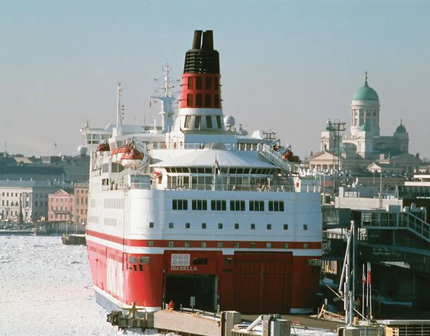 Reisiparvlaev Isabella Helsingi sadamas