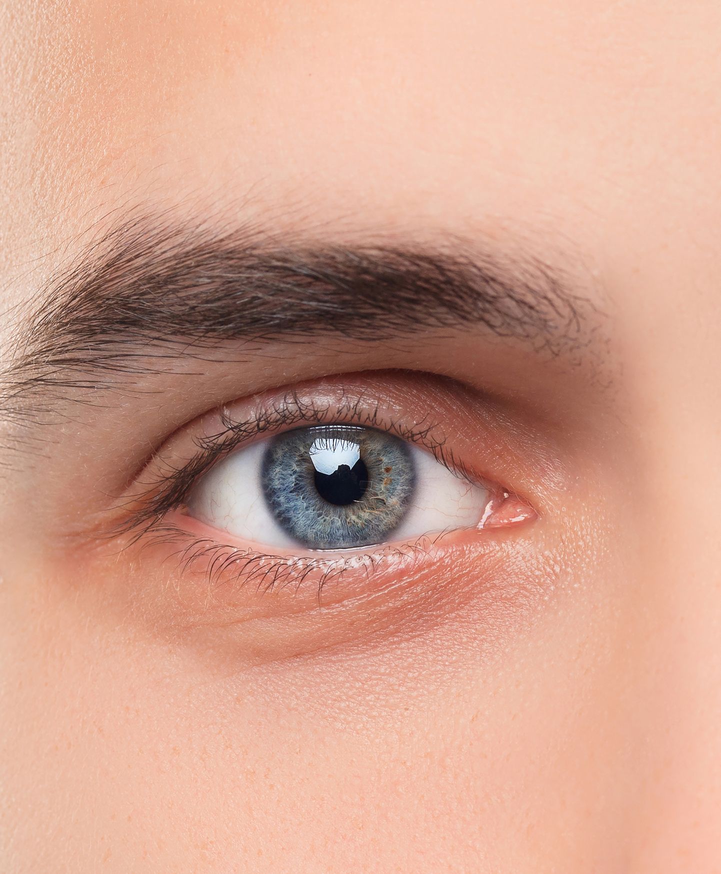Arstivisiidile tulnud mehe silmavalged olid värvi muutnud.