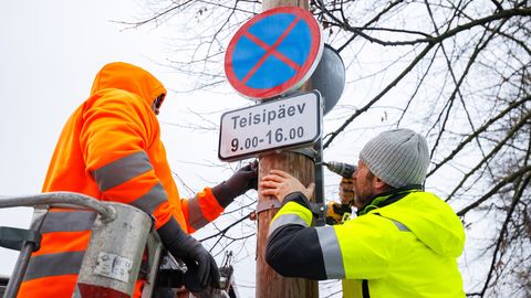 140 PAKKUMIST ⟩ Otsite tööd? Teenige leiba infoleti teenindaja, liiklusmärkide paigaldaja, pitsameistri või sanitaartehnikuna