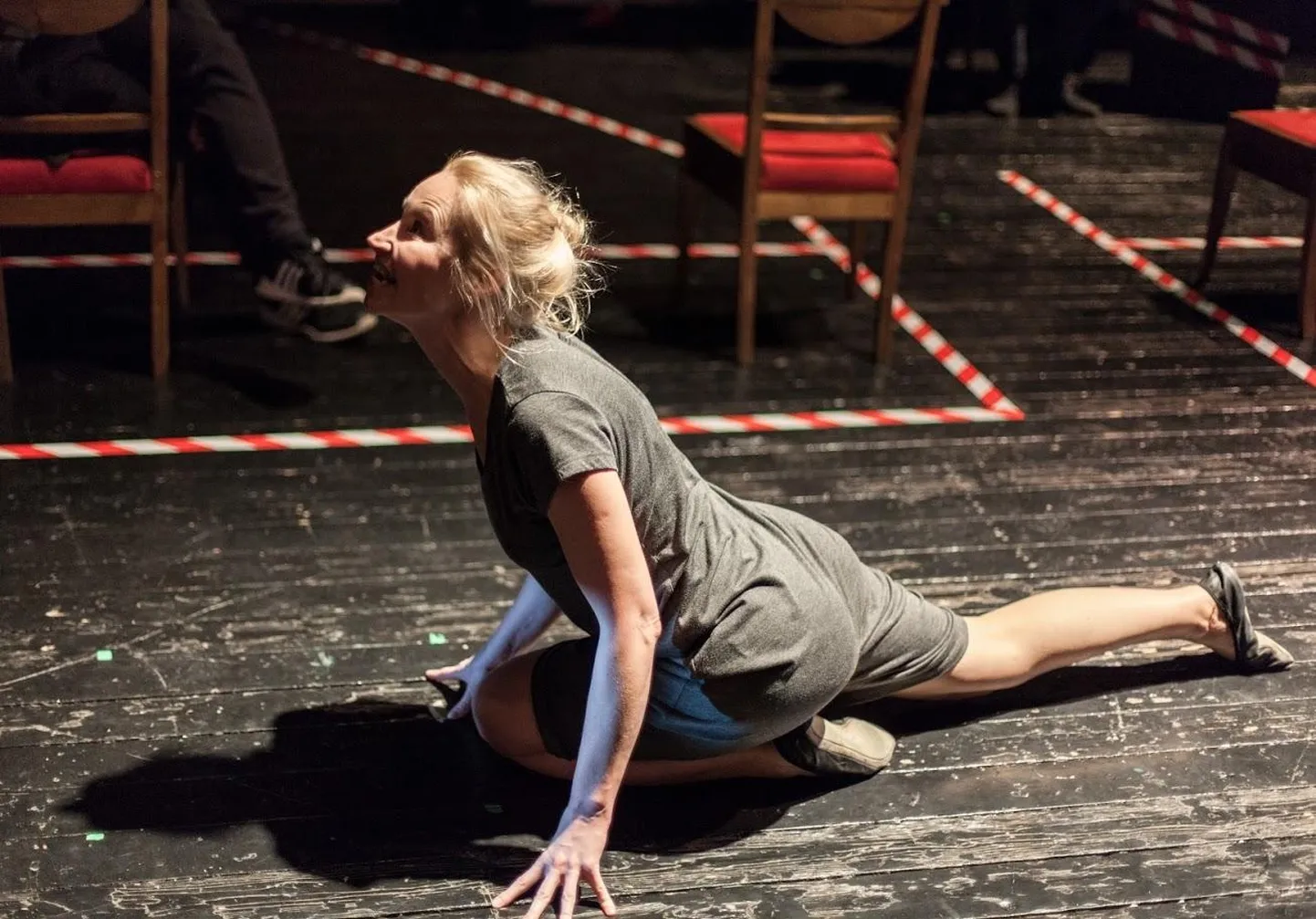 Marja Lebjadkinat kehastab Anneli Ojaste.
