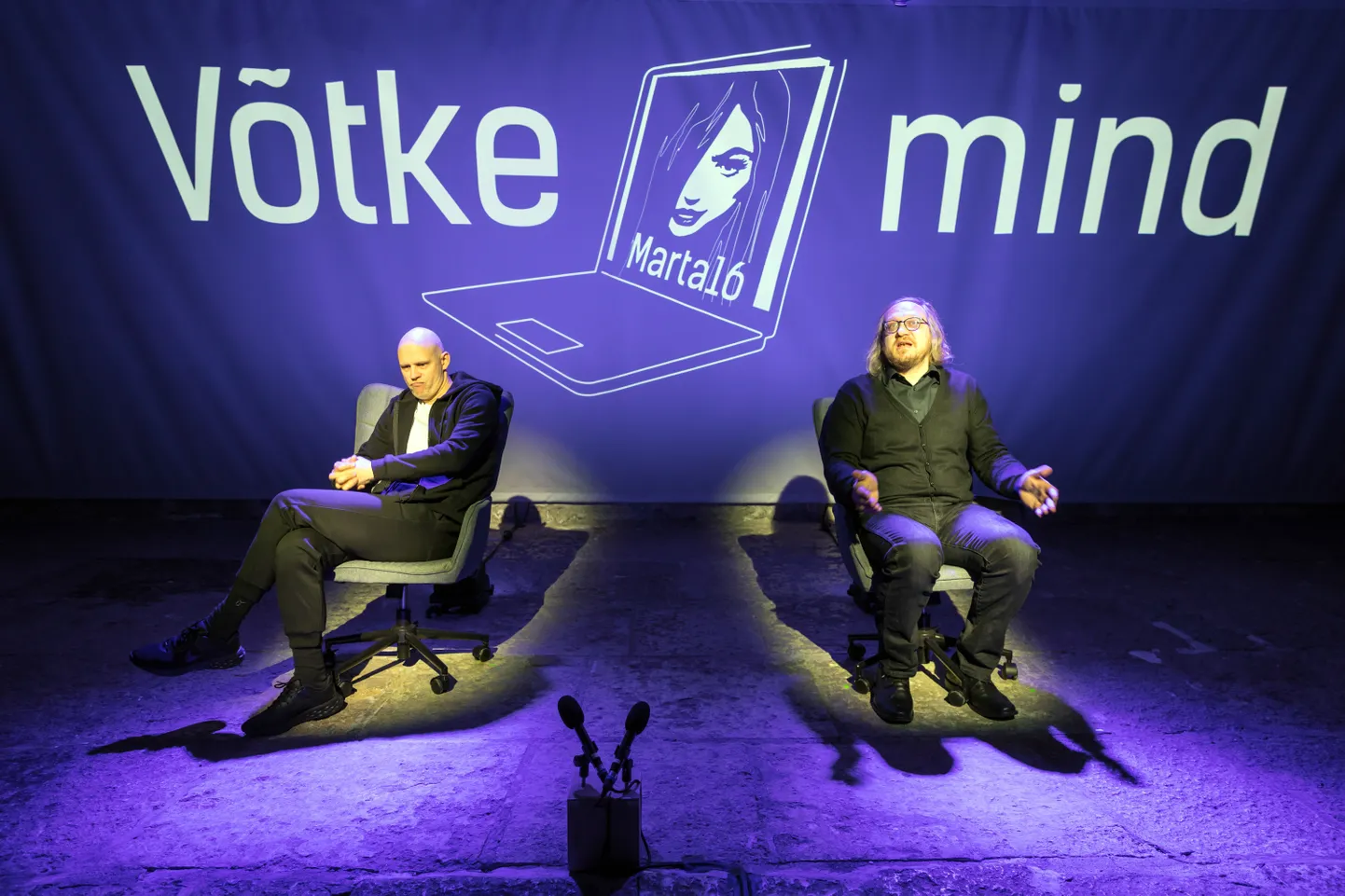 Andres Roosileht ja Toomas Täht Kellerteatri lavastuses «Midagi tõelist».