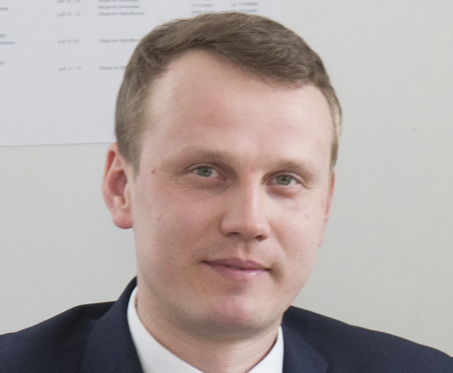 Kultuurimaja juht Priit Toobal on täna Suure-Jaani kooli direktor.