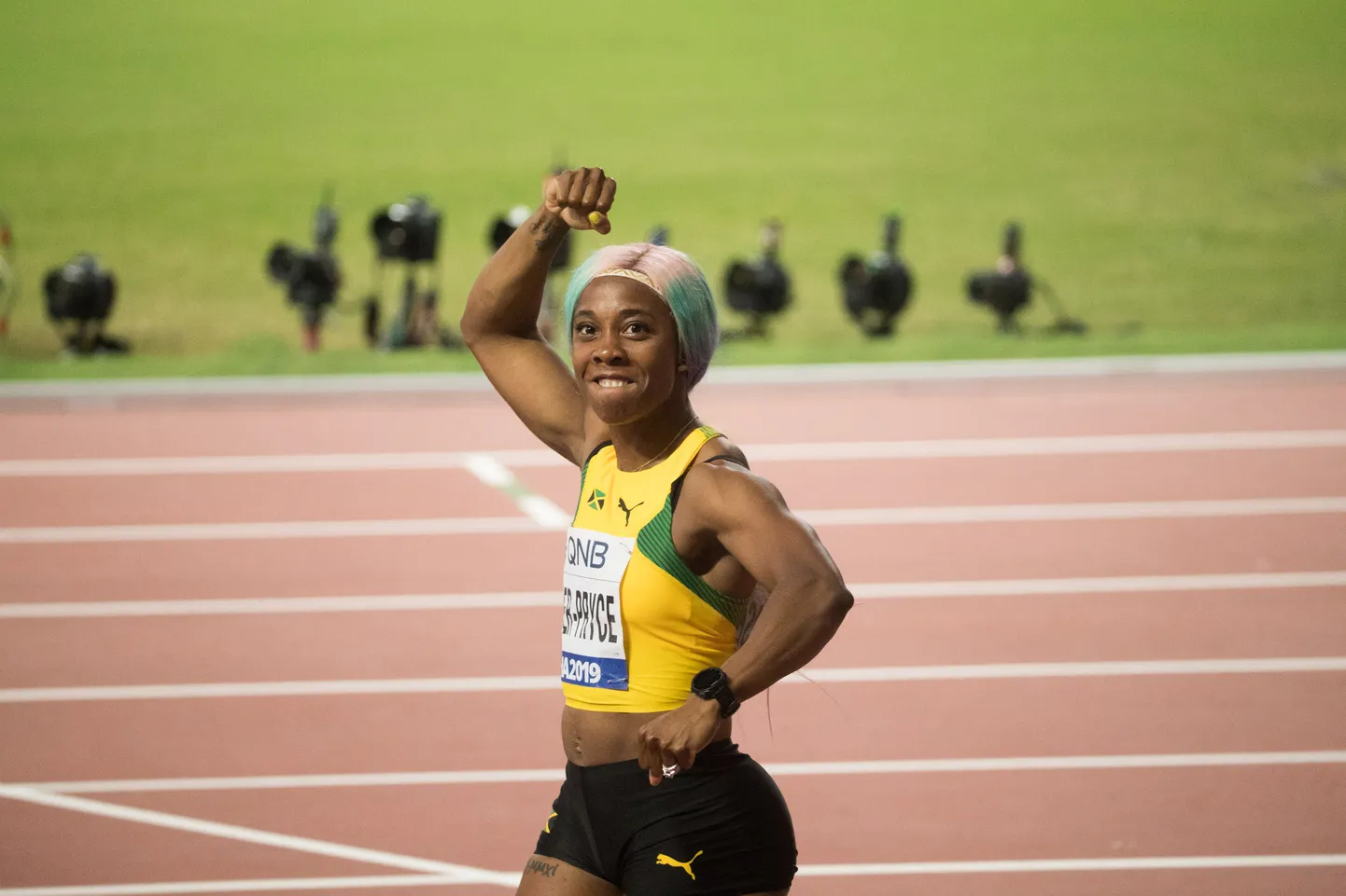 Shelly-Ann Fraser-Pryce näitas lastevanemate võidujooksul kiirust.