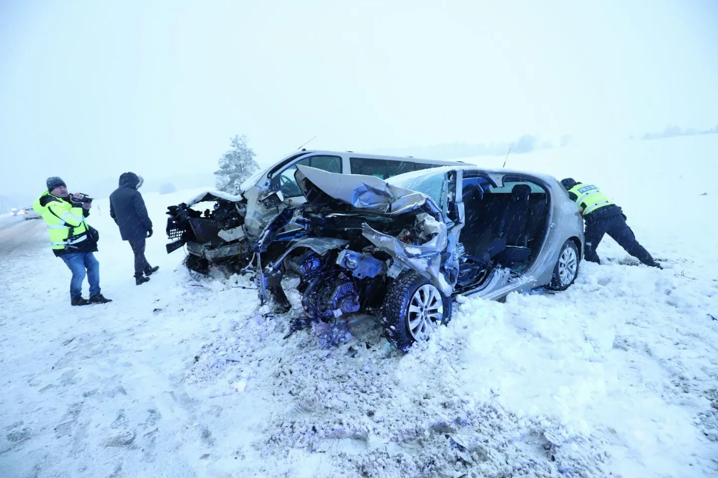 2. jaanuaril kell 14.03 juhtus liiklusõnnetus Lääne-Virumaal Viru-Nigula vallas Tallinna-Narva mnt 115. kilomeetril, kus põrkasid kokku 71-aastase naise juhitud sõiduauto Fiat Tipo ja 53-aastase mehe juhitud sõiduk Ford Tourneo Custom.