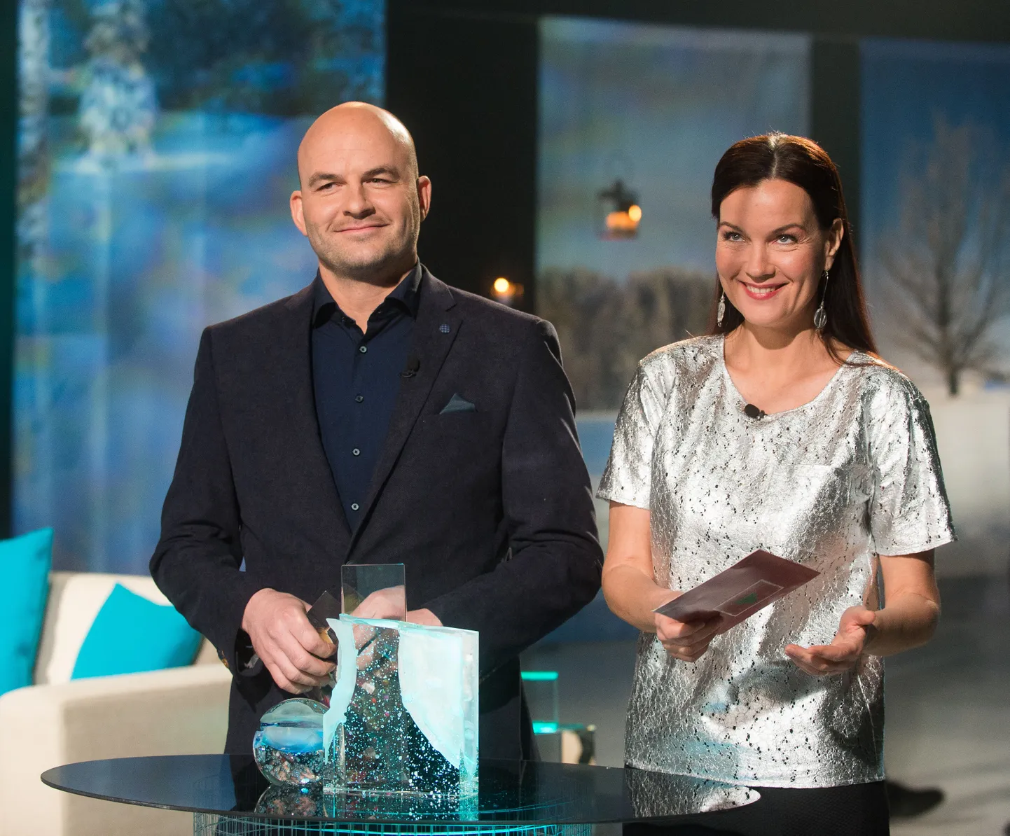 ETV, Tallinn, 25.12.2014
Heategevussaade JÃµulutunnel. Saatejuhid Rasmus Kagge ja Katrin Viirpalu.
FOTO: MIHKEL MARIPUU/POSTIMEES